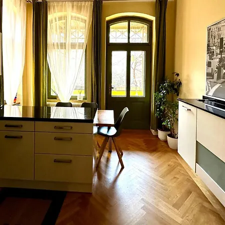 Illuminati Apartment *
